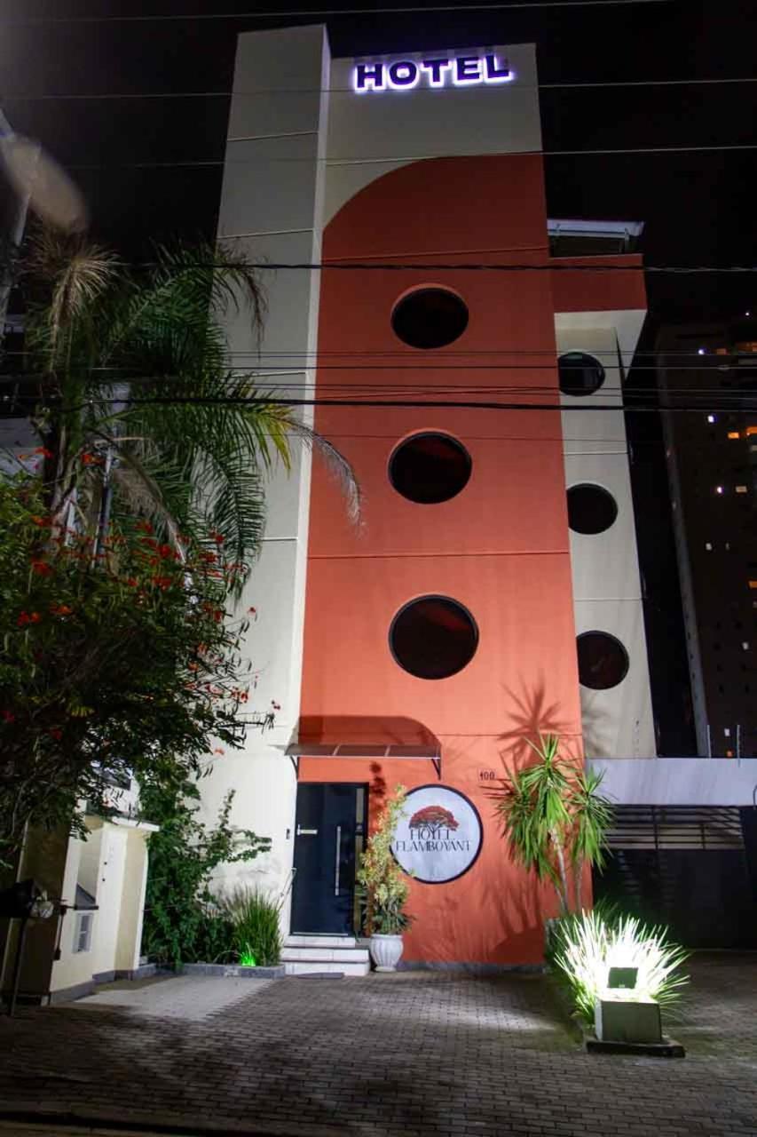 Hotel Flamboyant Taubaté Exterior foto